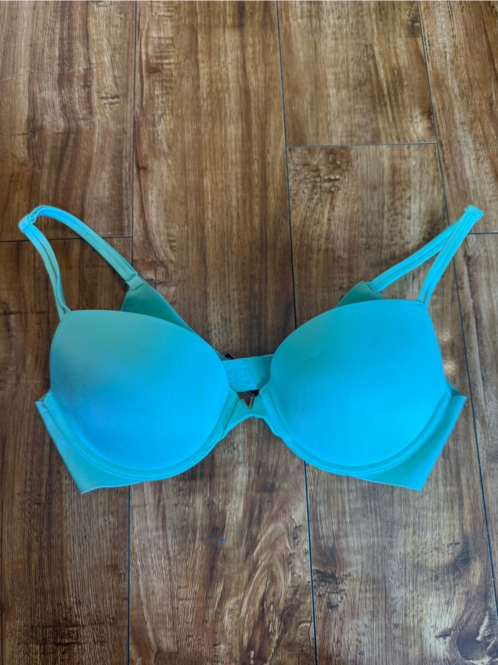 Victoria's Secret Green Push-Up Smoothing Bra Size 34C